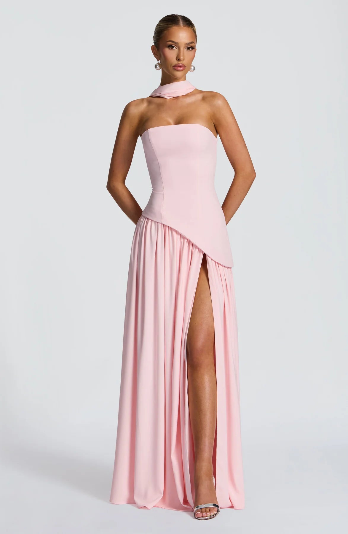 Robe Sarah